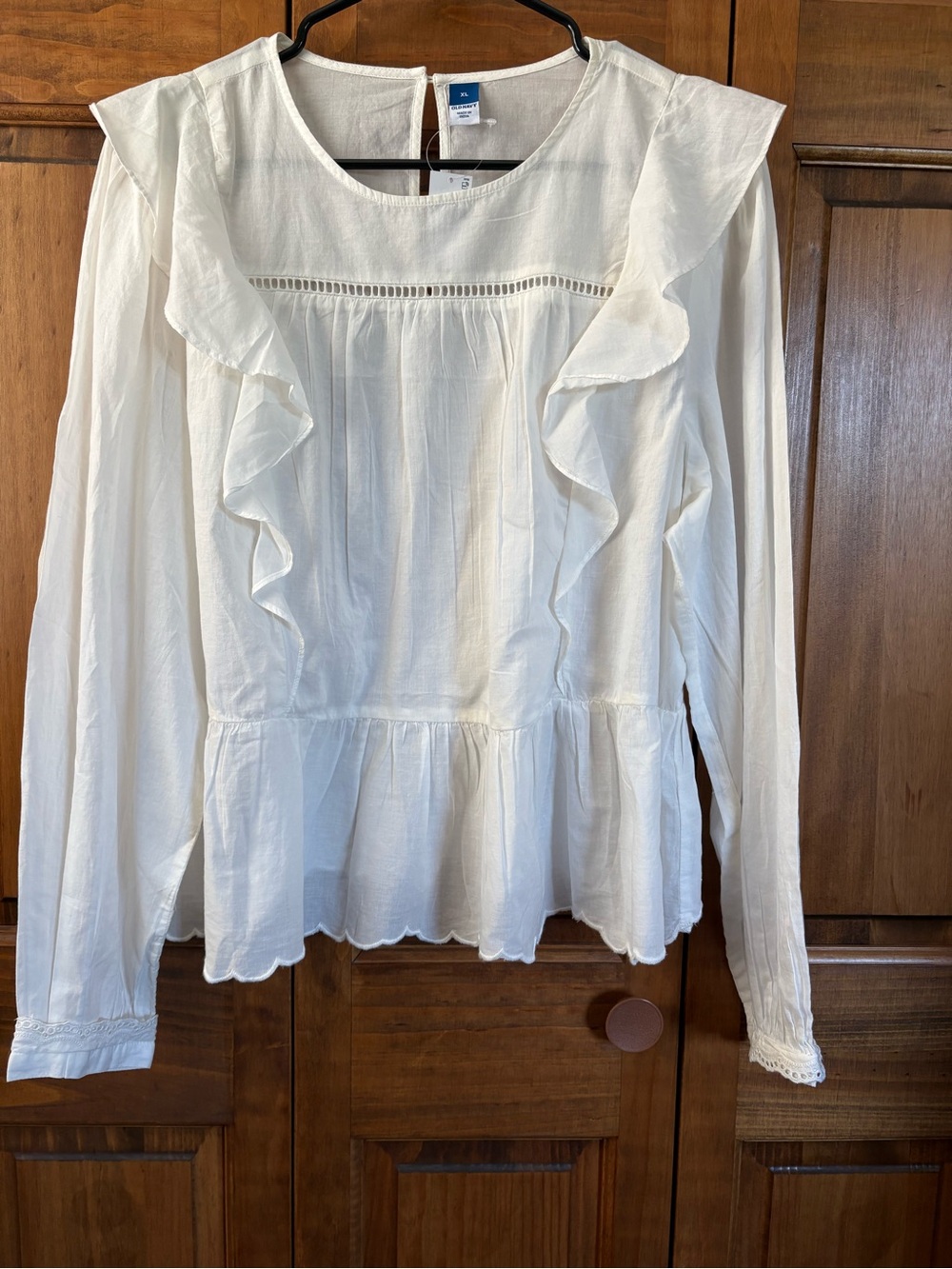 NWT Old Navy Ruffle Bib Peplum XL Sea Salt White Crewneck Scalloped Hem